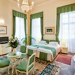 Chateau Liblice Отель Бушице