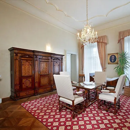 فندق Chateau Liblice 4*