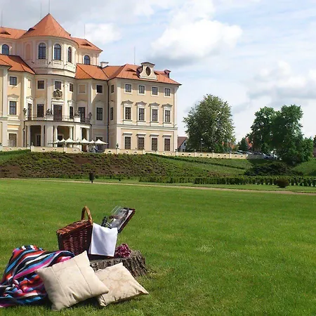 Chateau Liblice Hotel Bysice