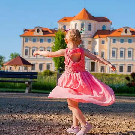 فندق Chateau Liblice Byšice